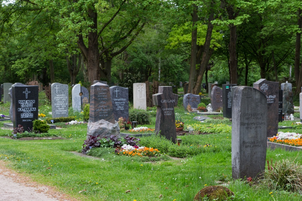 sonhar com cemitério