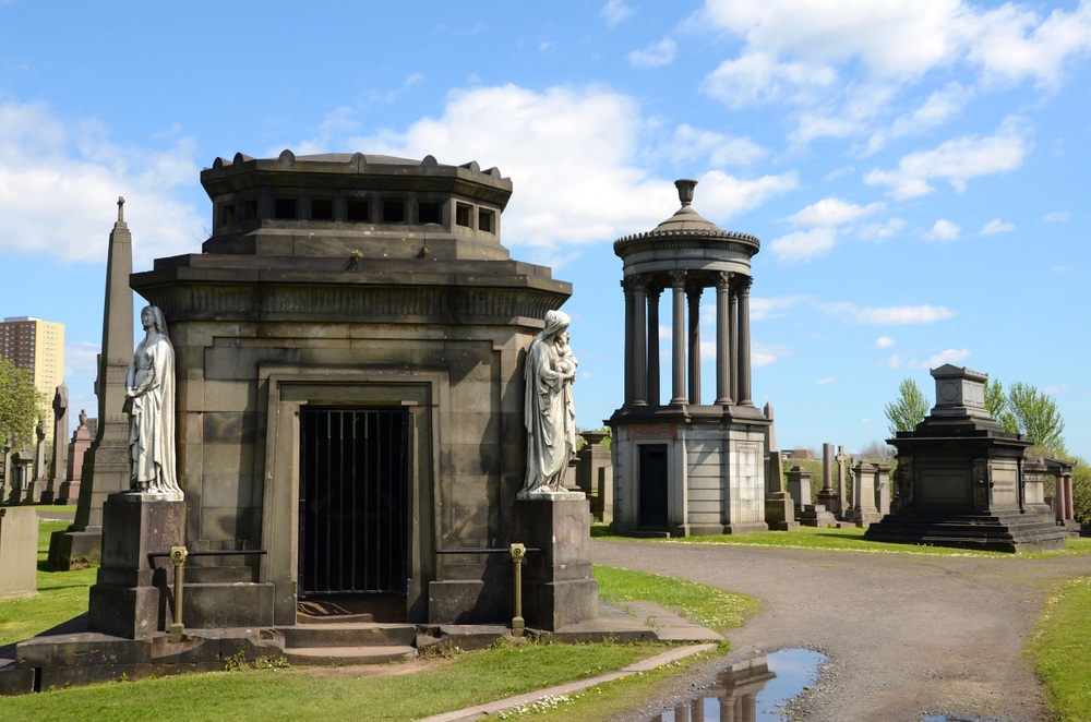 Qual o significado de sonhar com cemitério?